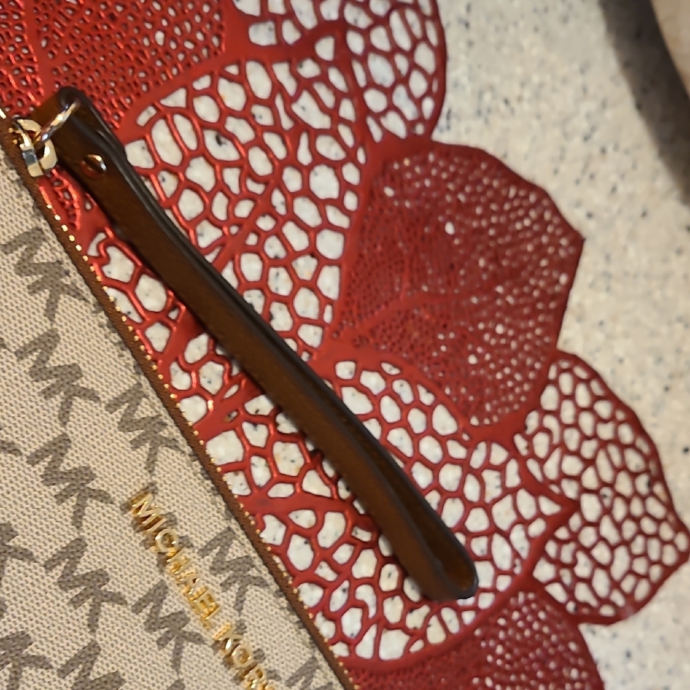 Michael Kors Monogram Beige and Brown Clutch _ Wrislet - Picture 3 of 6